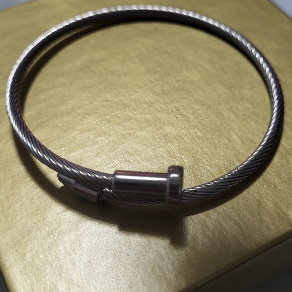 β¨ Twisted Cable Bracelets β Available in Silver β¨ - Picture 4 of 5